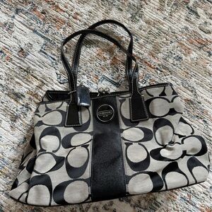 Coach middle snap pocket shoulder purse